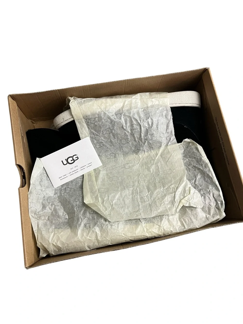 UGG Mika Classic Sneaker Boot Black Shearling Fold Over Womens‎ Size 8 W/ Box
